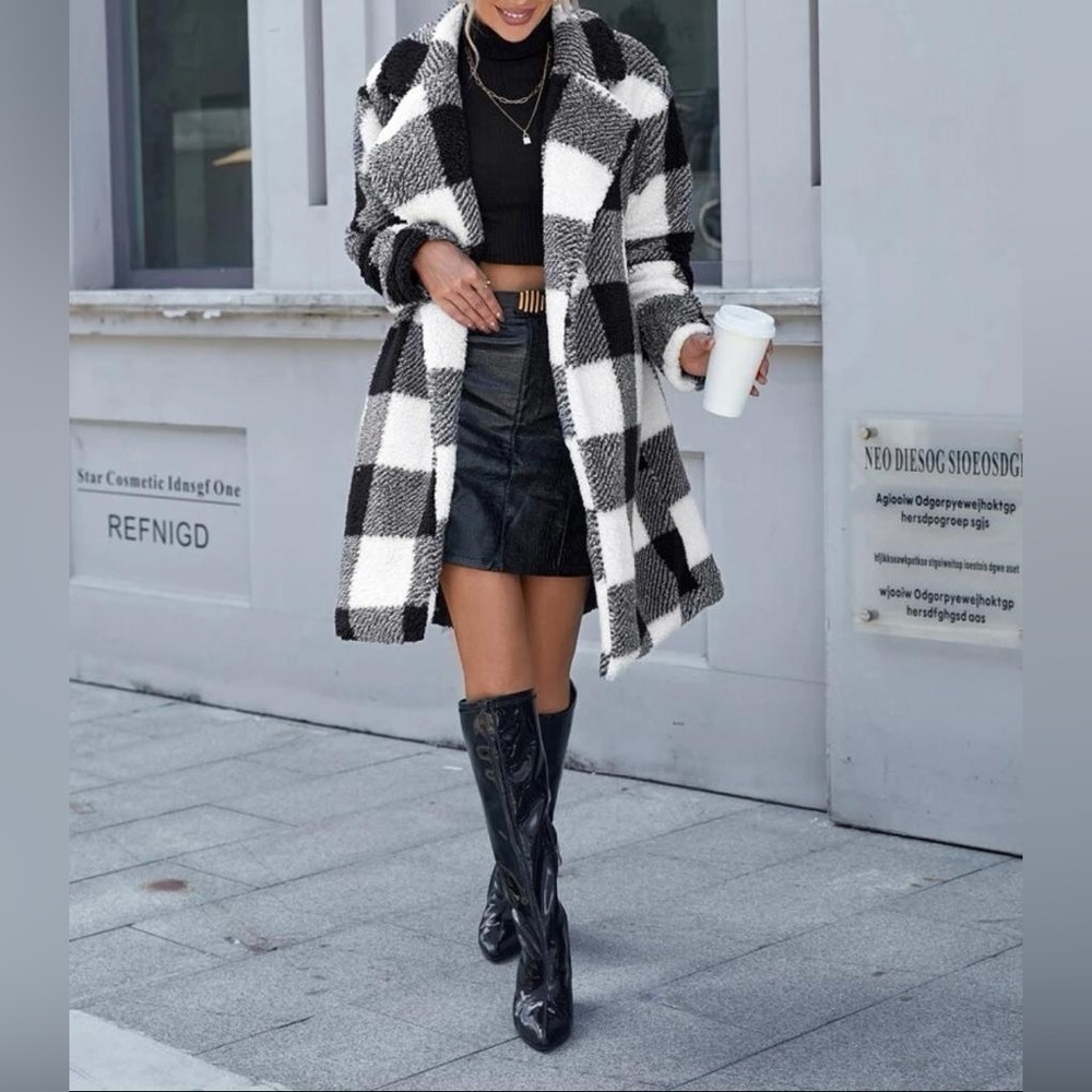 Warm and versatile Teddy Coat - Picture 3 of 7